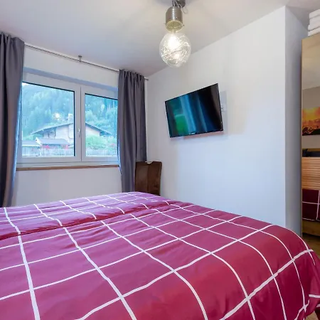 Luxury Hollersbach 2 *