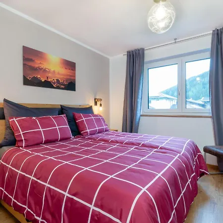 아파트 Luxury Hollersbach 2 *